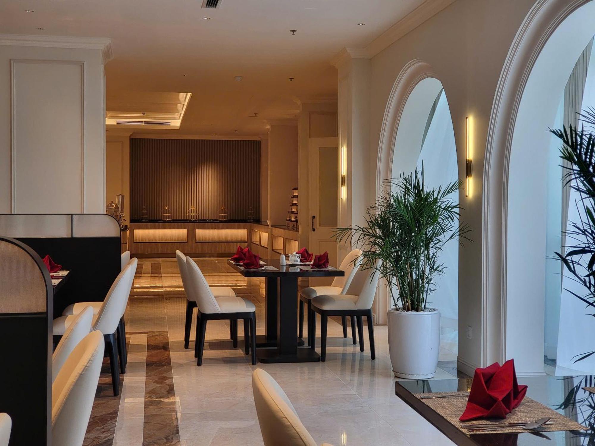 Cosmo Stars Hotel Bac Lieu Экстерьер фото