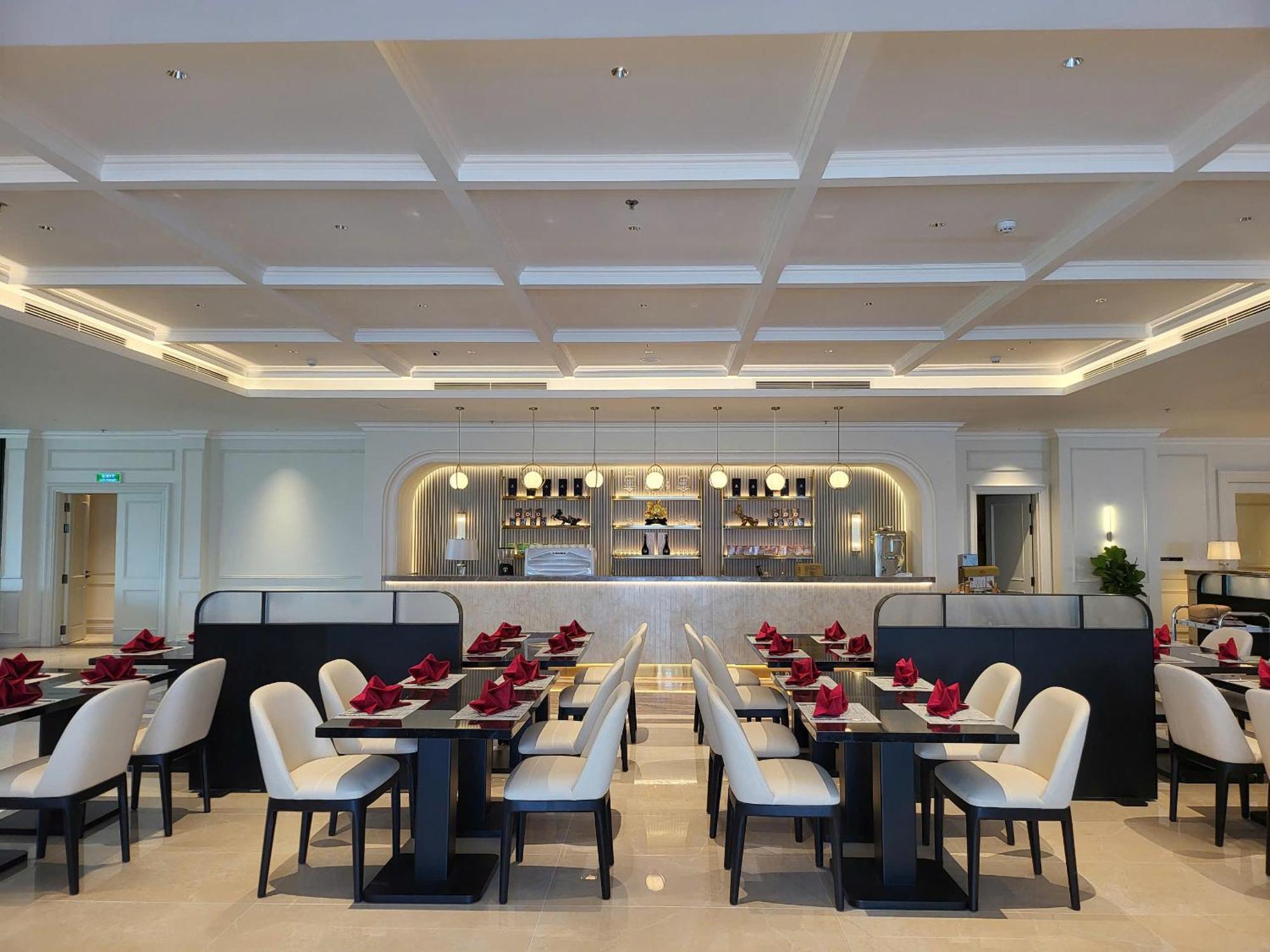 Cosmo Stars Hotel Bac Lieu Экстерьер фото