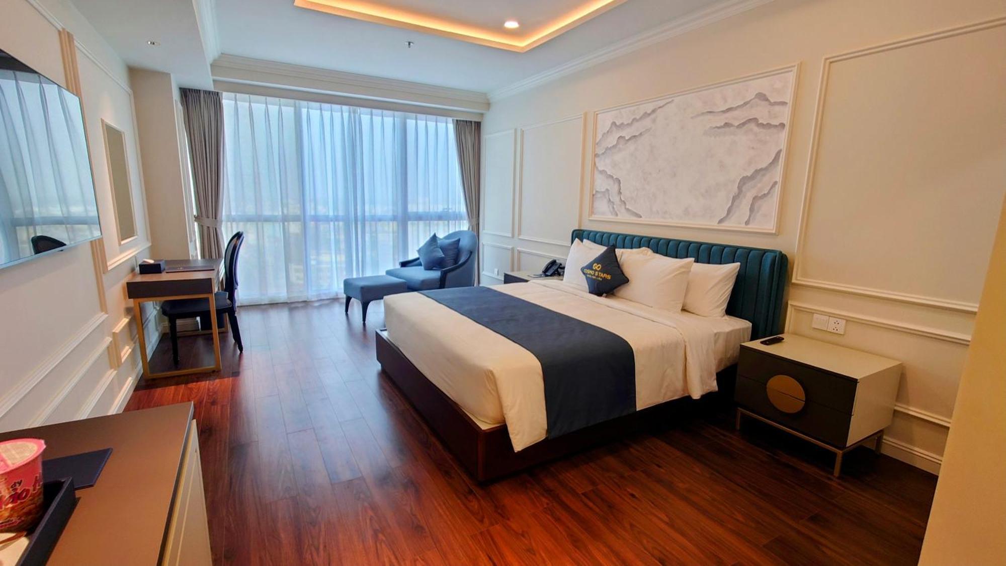 Cosmo Stars Hotel Bac Lieu Экстерьер фото